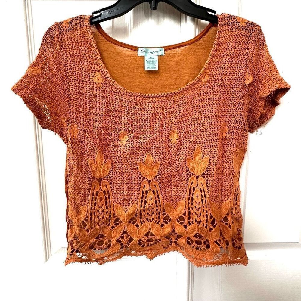 Diva Appeared orange short sleeve cut out top